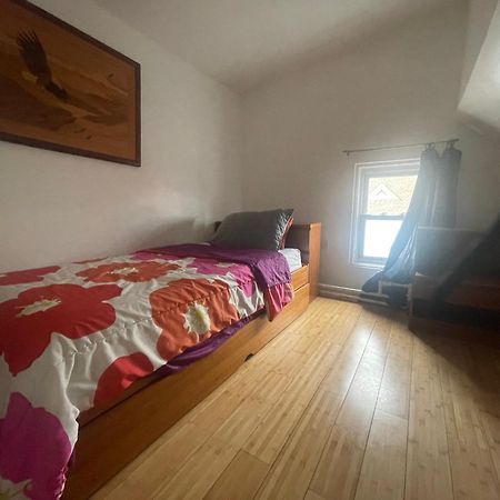 Private Loft 5 Min Away From Lga Daire New York Dış mekan fotoğraf